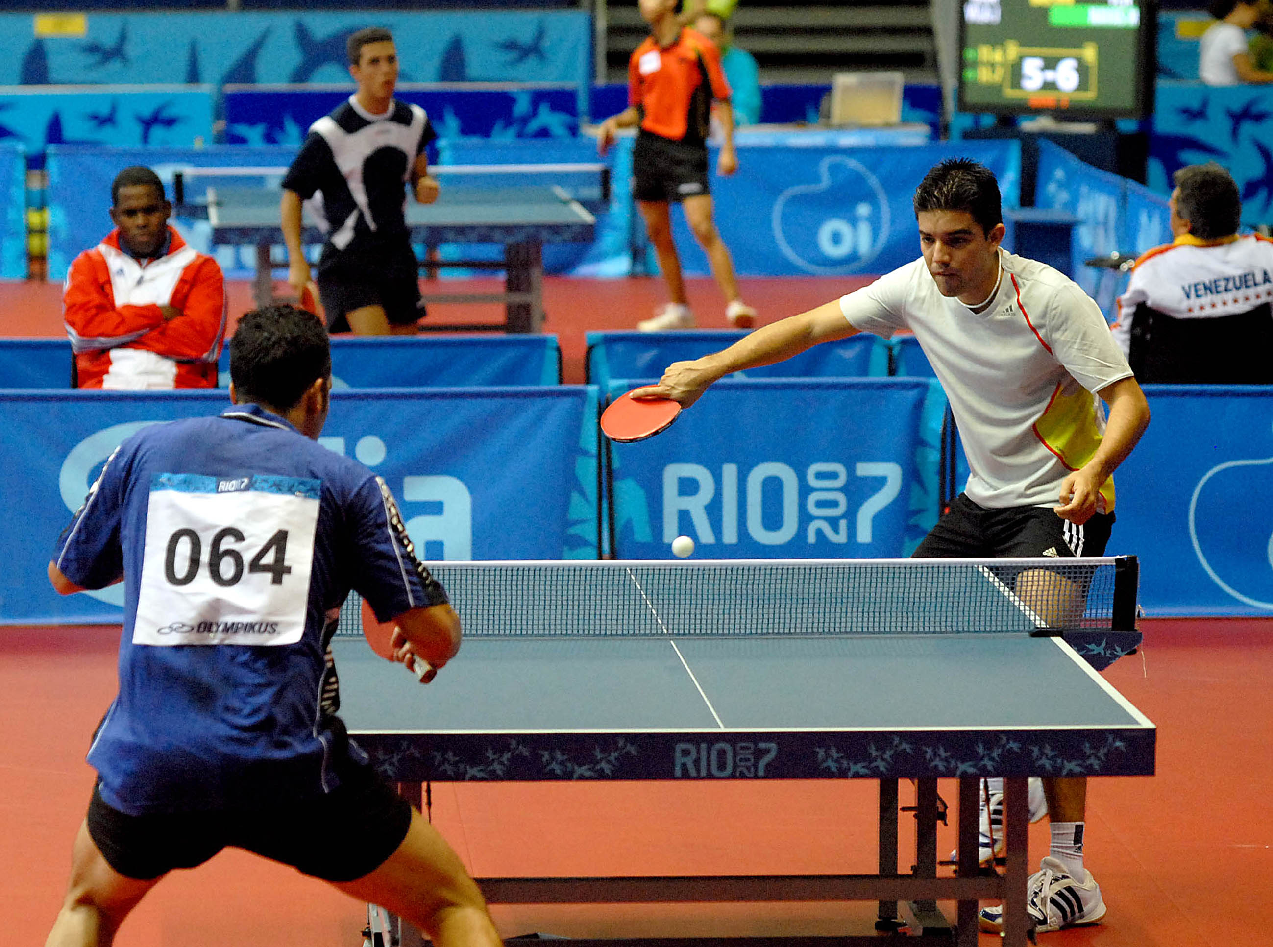 Questafoto Rappresenta Una Partita Normalissima Di Ping Pong Che Faparte Del Campionato Italiano